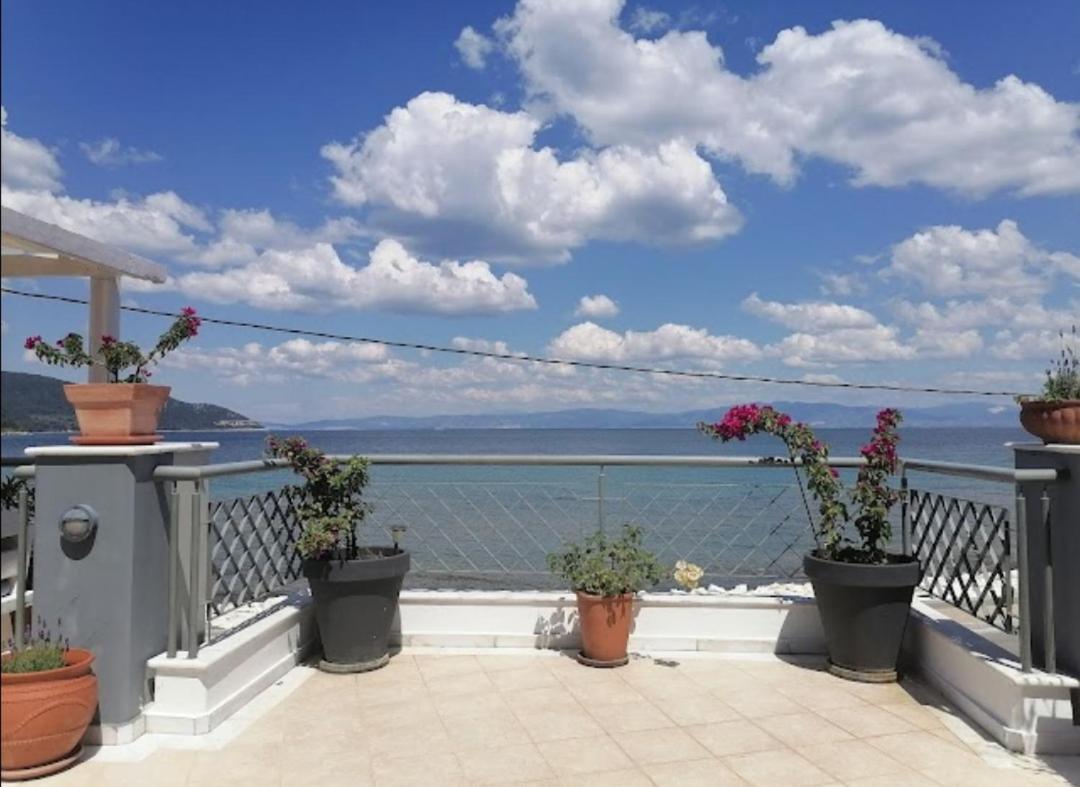 Lina'S Sea View Apartments Limenas  Exterior photo